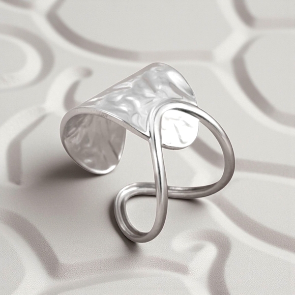 🆕️Minimalist Statement Ring 18K White Gold Plated Stainless Steel Adjustable - Picture 8 of 13